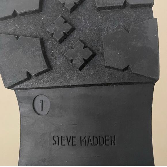 Steve Madden JLoosy Girls Size 1 Black Stars Studded Loafers - Picture 11 of 12